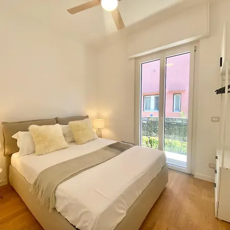 Casaviva - Terrace With Parking In Rapallo
