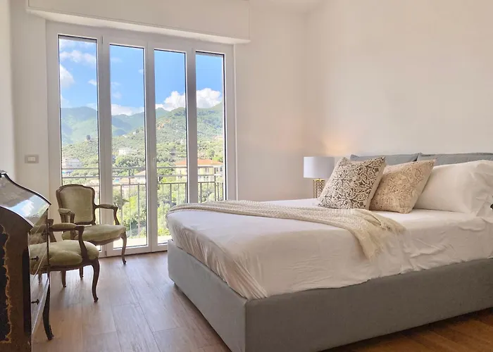 Casaviva - Terrace With Parking In Rapallo